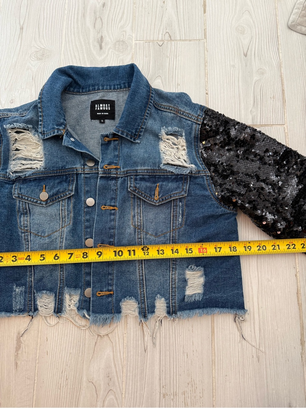 Cropped Denim Jacket With Sequin Sleeves - Picture 3 of 4